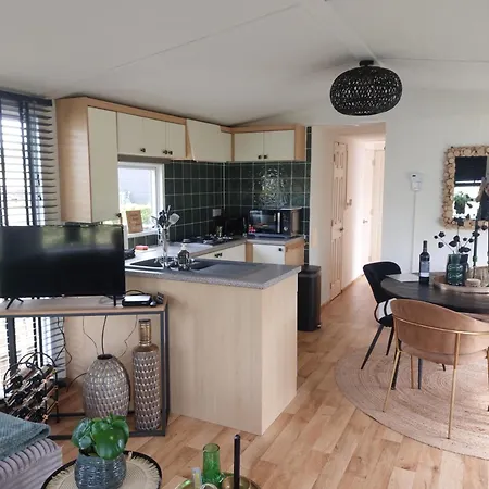 't Venhop مكان تخييم Berkhout